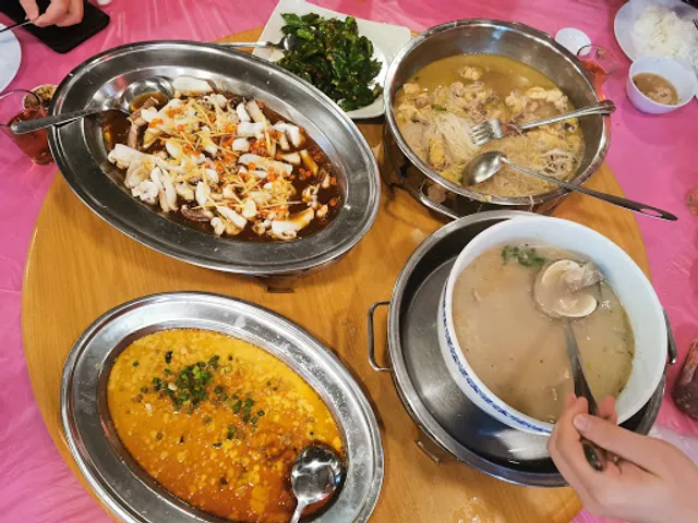 Dai Guan Hill Restaurant