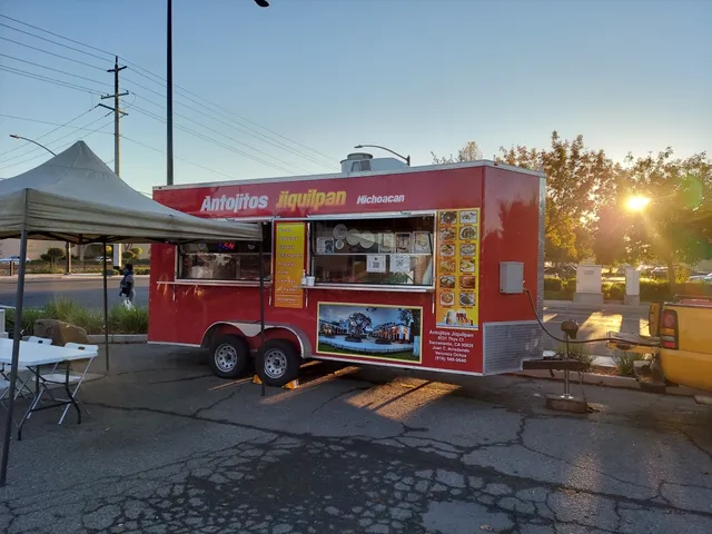 Antojitos Jiquilpan Food Truck (Sacramento)