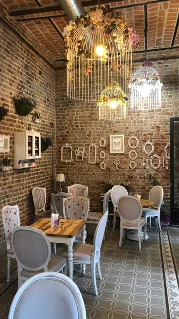 Lavender cafe