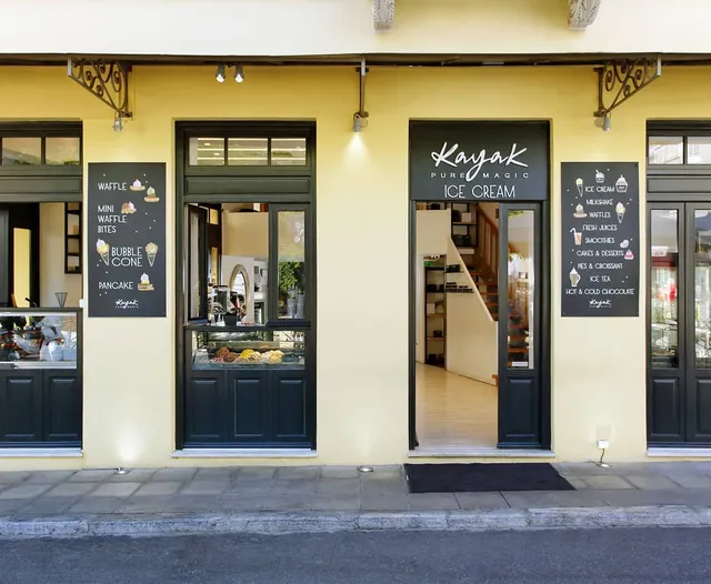 Kayak Ice Cream Store – Plaka
