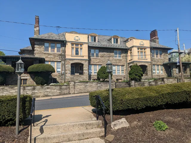 Stone House Bed & Breakfast