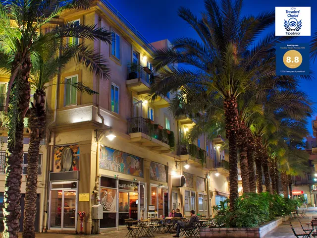 1926 Designed Apartments Hotel