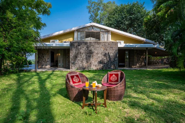 SaffronStays Sommeliers Choice - Villa in Nashik