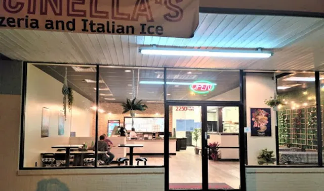 Cucinella's Pizzeria & Italian Ice