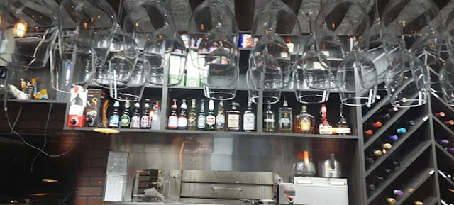 Al's Pizza & Steakhouse