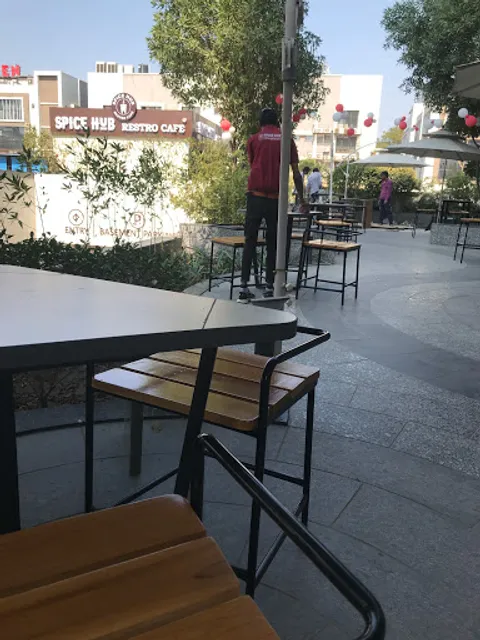Spice Hub Restro Cafe, sindhubhavan