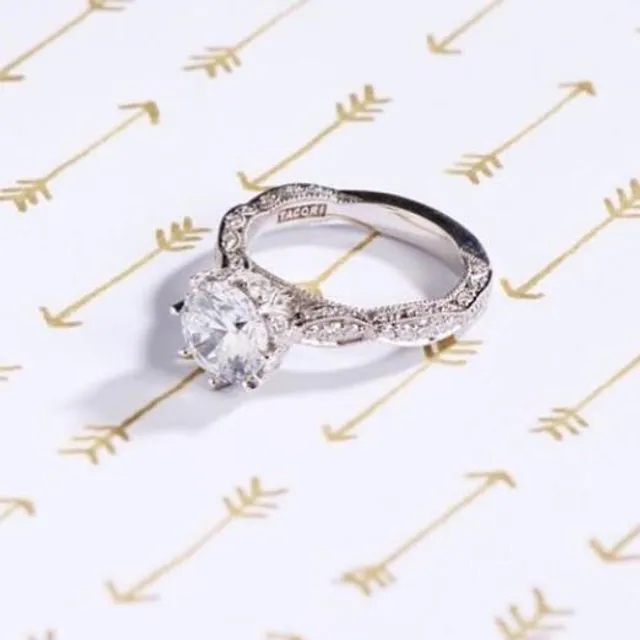 Lewisburg Diamond and Gold