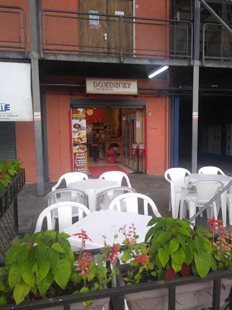 Dominicky Lanches e Refeições