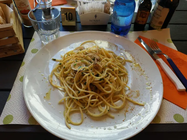 La Marmora Restaurant & Coffee