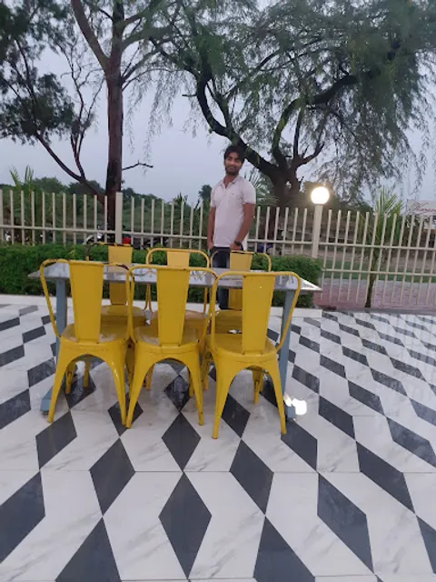 Monty Millions Restaurant