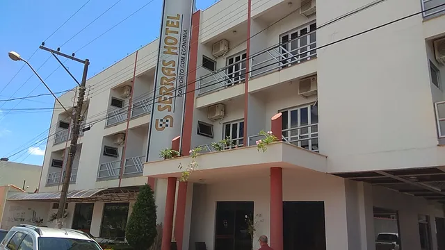 Serras Hotel