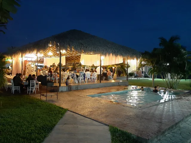 Hotel Fiesta Nueva Italia Inn