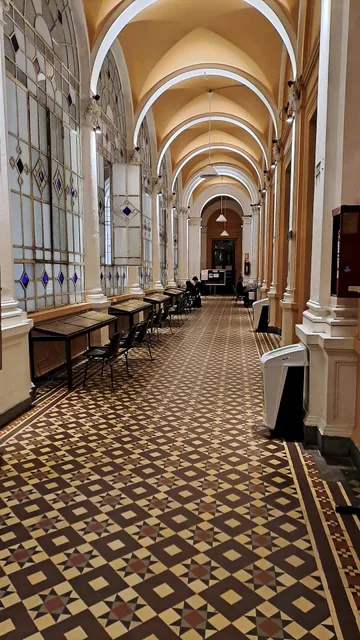 Biblioteca de la FCE (UBA)