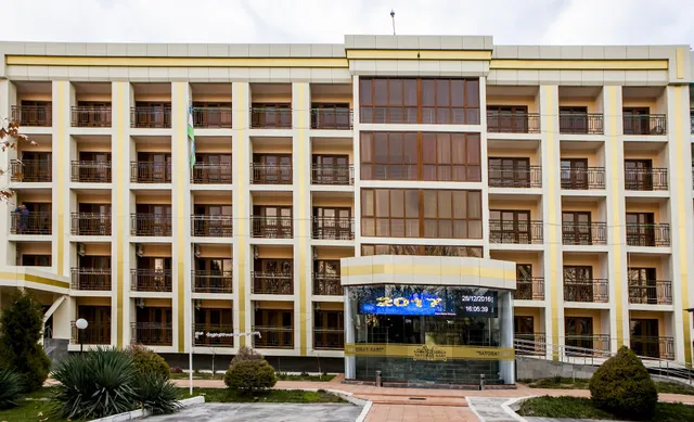 Саёхат Сари