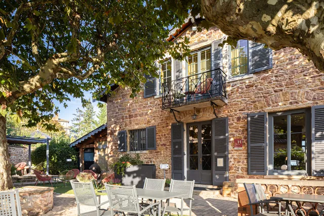 Contact Hôtels Le Savigny & Spa