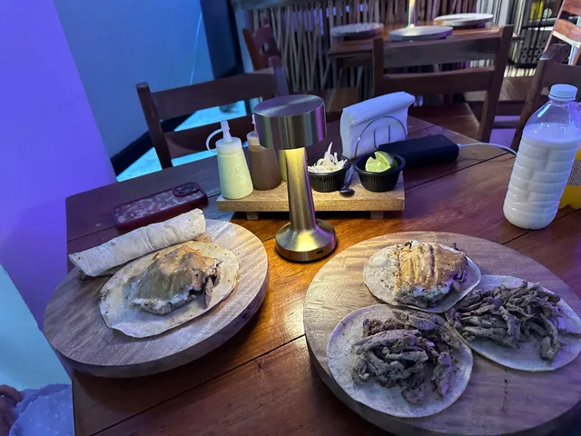 WAJBA Tacos Árabes & Grill