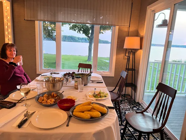 GillHouse Restaurant & Bar