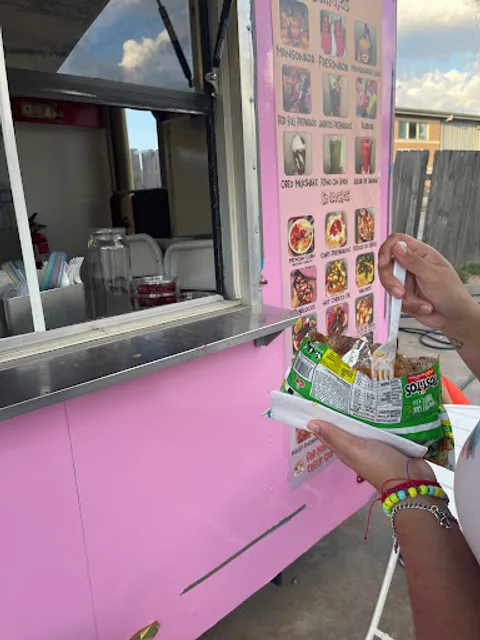 Julies Antojitos Refresqueria Food Truck