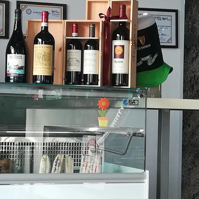 Pizzeria New Piccadilly | Bisteccheria Villaspeciosa