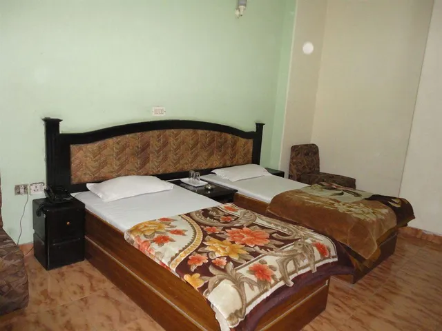 OYO 70537 Hotel Astoria