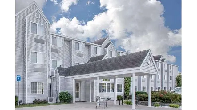 Microtel Inn & Suites by Wyndham Manistee