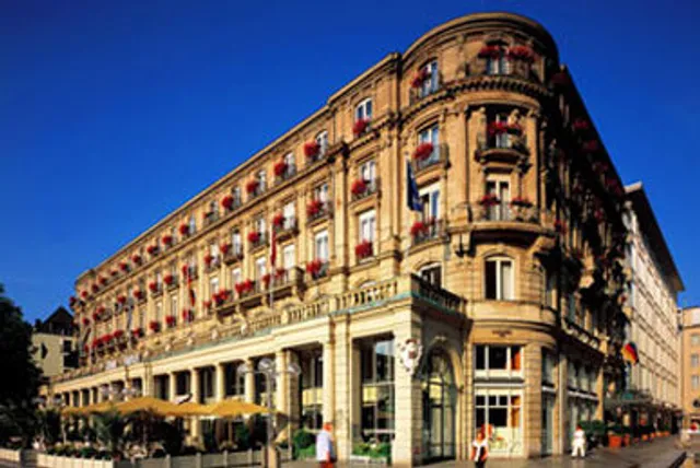 Le Meridien Dom Hotel