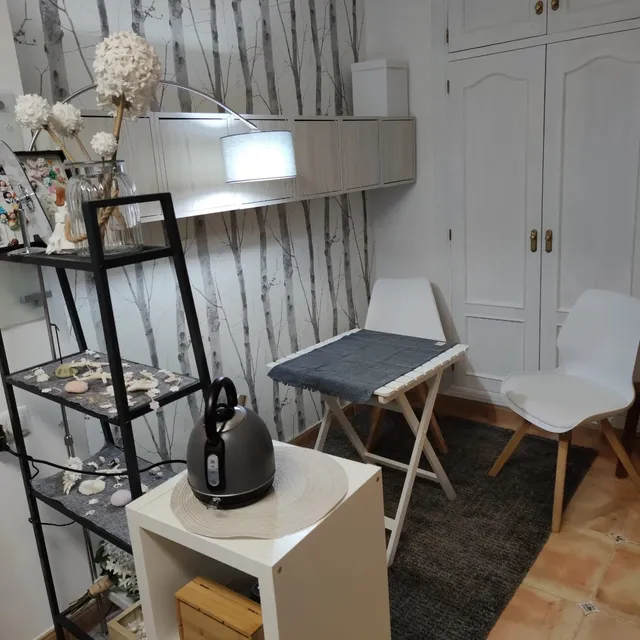 Artesania Lola, biznagas, adorno, complementos y novias(joyería de biznaga artesanal)