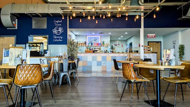 Beach Hut Cafe & Bar