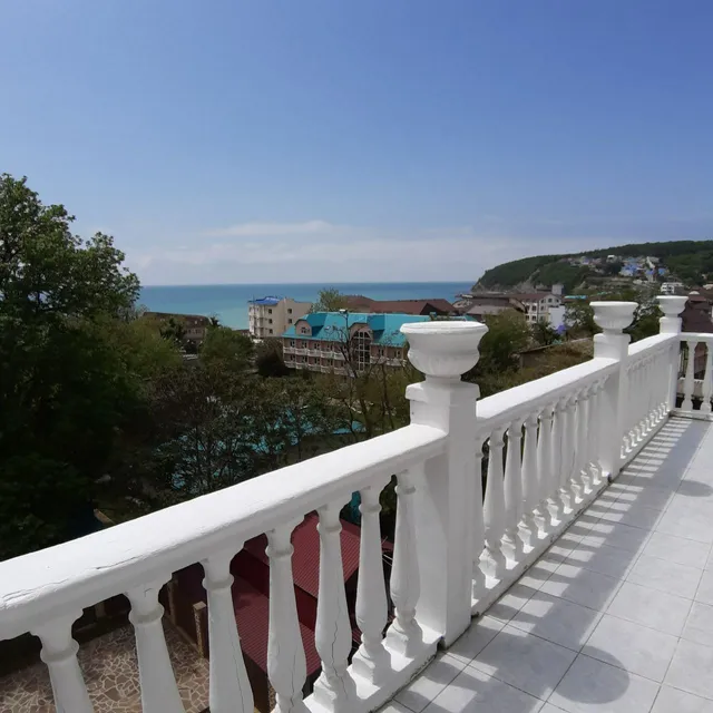 Otel' Legal' Novomikhailovskii