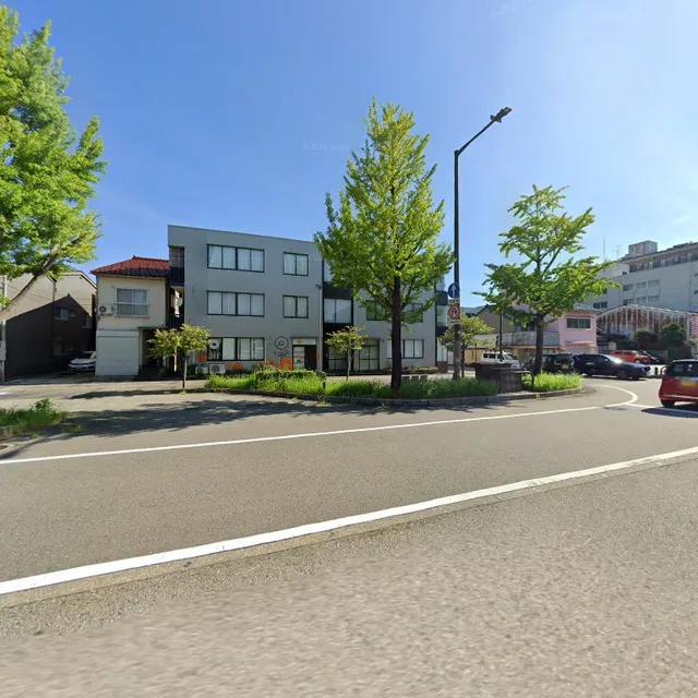 〒930-0071 Toyama, Hirakimachi, 5−12 山田ビル