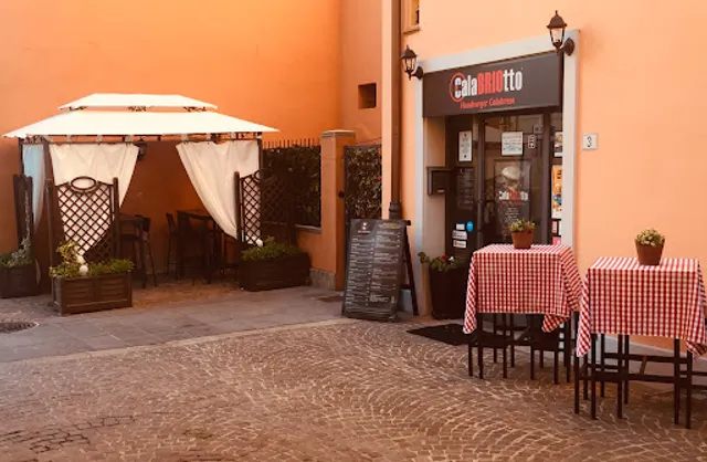 CalaBRIOtto - Il burger calabrese dal saporeunico - Street Food & Catering VALSAMOGGIA