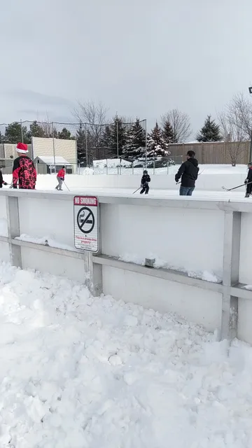 The Frieze Box Outdoor Rink