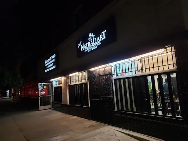 Natraliart Jamaican Restaurant & Market