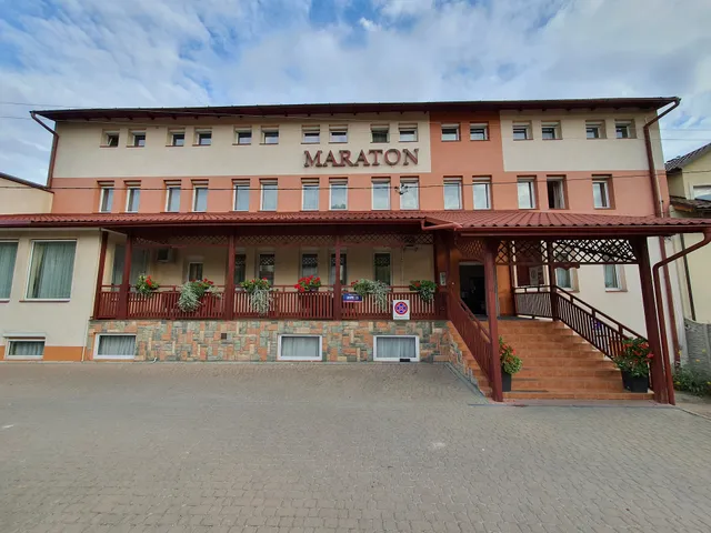 Maraton - Ośrodek Aktywnego Wypoczynku - Restauracja-Noclegi - Baza treningowa