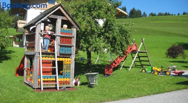 Apartments Holzmann Spiegl