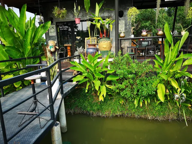 บ้านสวนรีสอร์ท&กาแฟสด จ.ชัยนาท