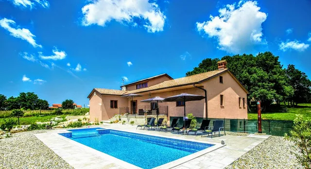 Villa Emini