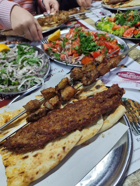 Kaburgacı Yaşar Usta (Salaş Şube)