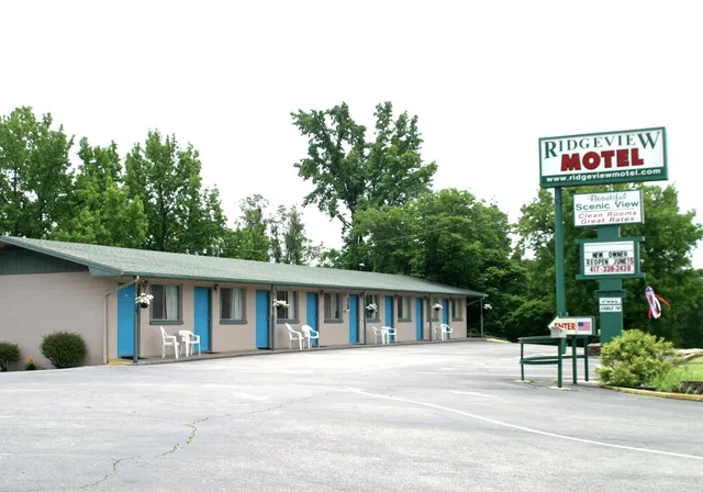 RidgeView Motel