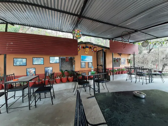 Muhan Pokhari Khaja Ghar