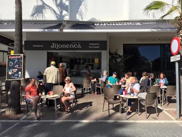 Heladería Cafetería La Jijonenca Marbella