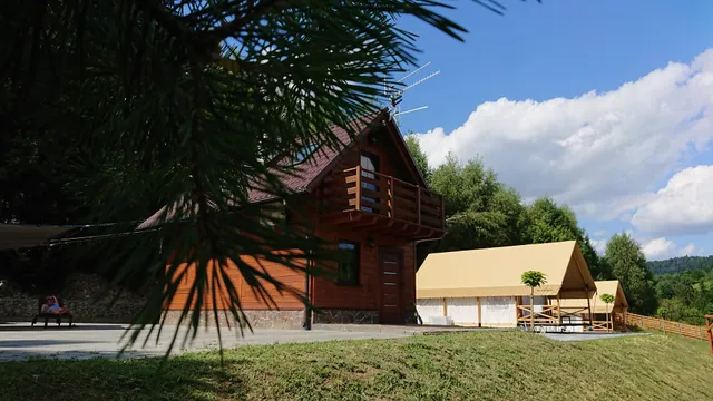 Glamping "Pod Gwiazdami" Pietrusza Wola