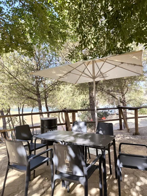 Camping Valdearenas in Iznajar SL.