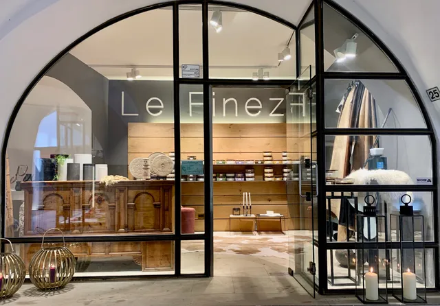 Le Fineza - HOME INTERIOR CHALET DESIGN