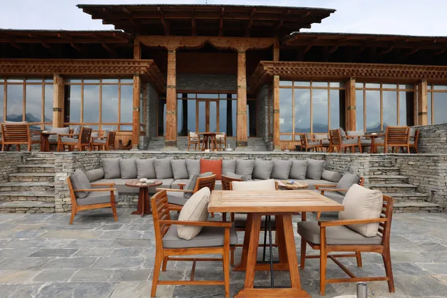 Six Senses Paro