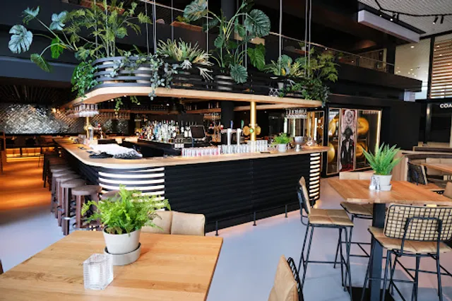 Bar Restaurant Seventy One