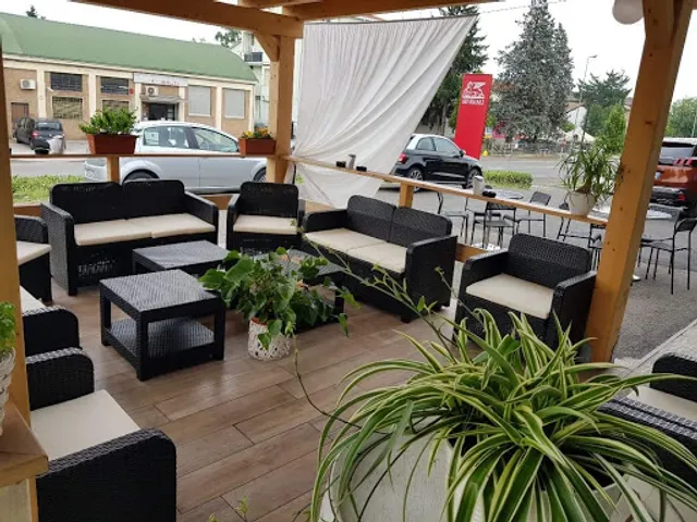 Risto Bar Sushi Sakura