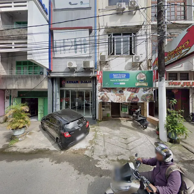 Ayam Goreng Sulawesi 205