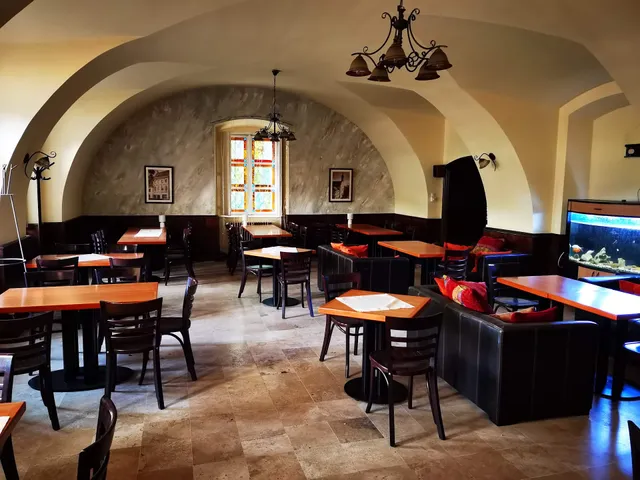 Angelika Étterem és Kávéház