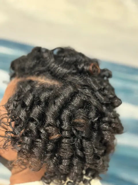 Transforming Handz Natural Hair Studio